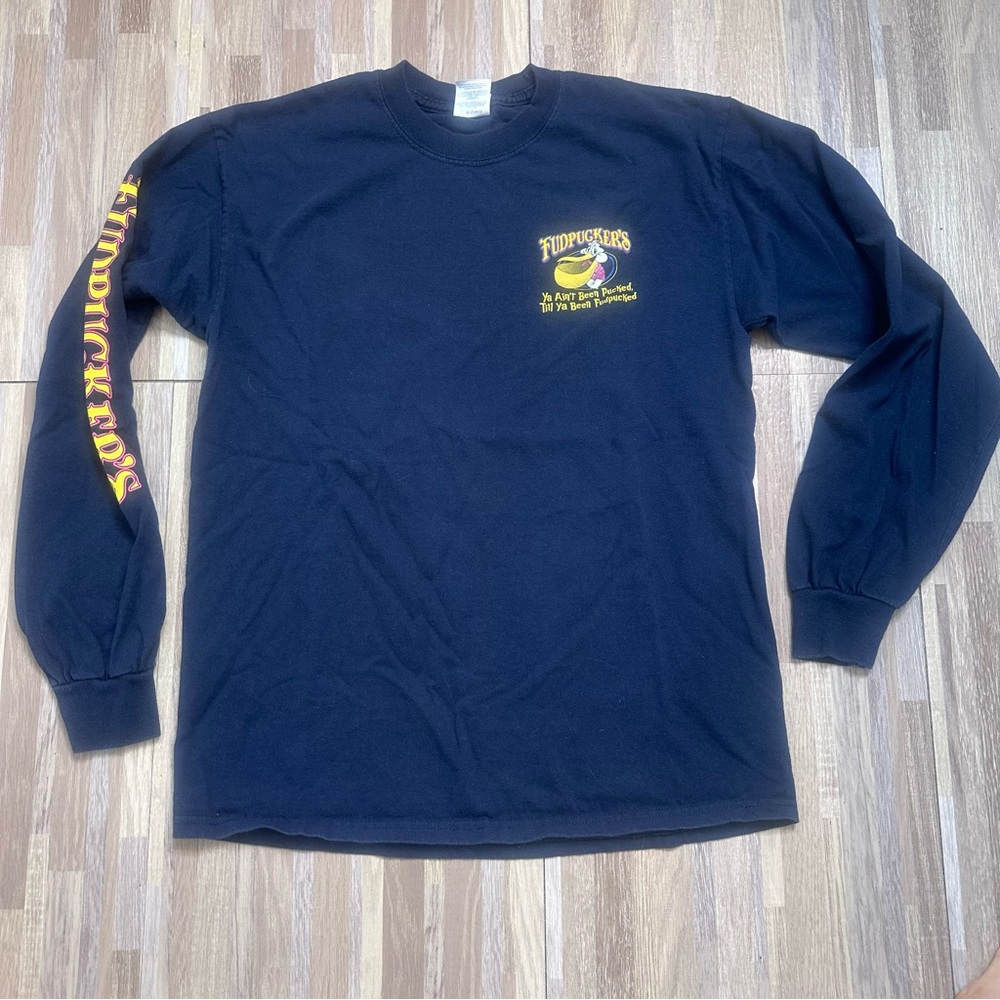 Fudpuckers Navy Long Sleeve Beachside Bar & Grill Graphic Tee Size Medium - Picture 2 of 8